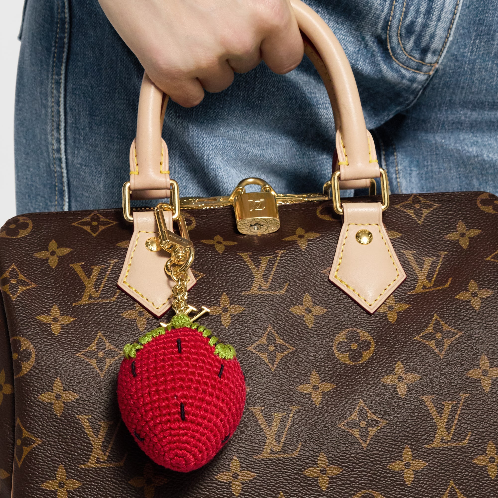 苺*瑚様 新品 LOUISVUITTON LV ルイヴィトン ヴィトン　マイクロ Berrylicious Crochet Bag Charm . - Accessories | LOUIS VUITTON